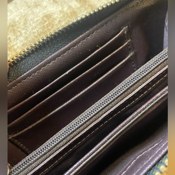 Fossil Pink and Blue Floral Wallet - Picture 7 of 7